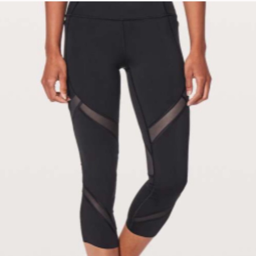 🍋 EUC LULULEMON. ON PACE CROP - SIZE 4 🍋